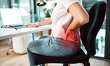 Rückenschmerzen durch Bürostuhl? Diese 5 unsichtbaren Faktoren beeinflussen dein Sitzgefühl